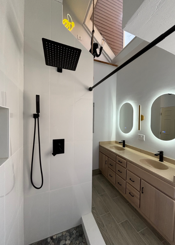 347 W 6th St - Photo 3 of 20