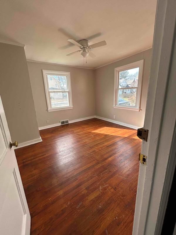 185 Harwood Ave - Photo 6 of 11