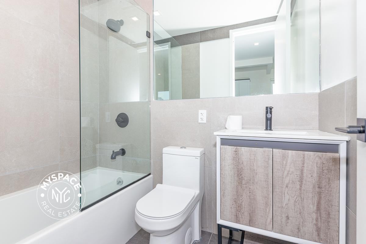 2911 Albemarle Rd #5F - Photo 7 of 16