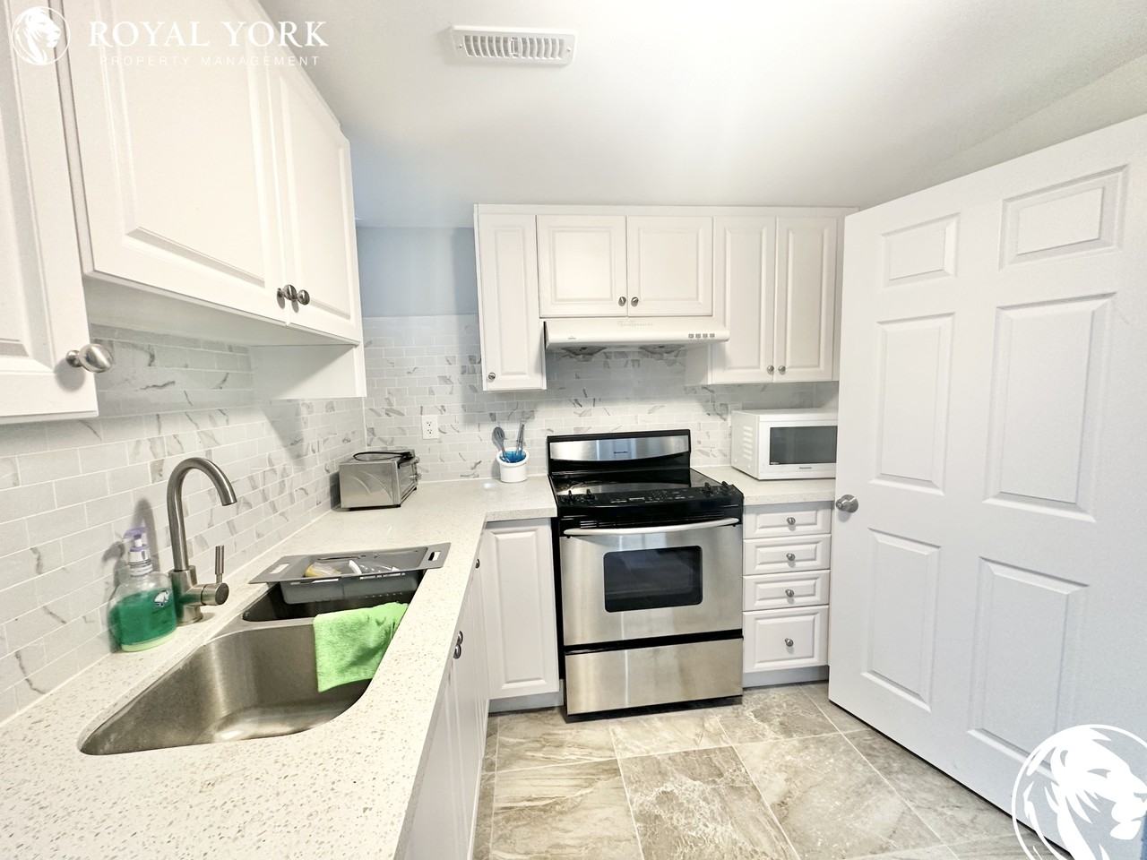 77 Empress Rd #2 - Photo 3 of 30