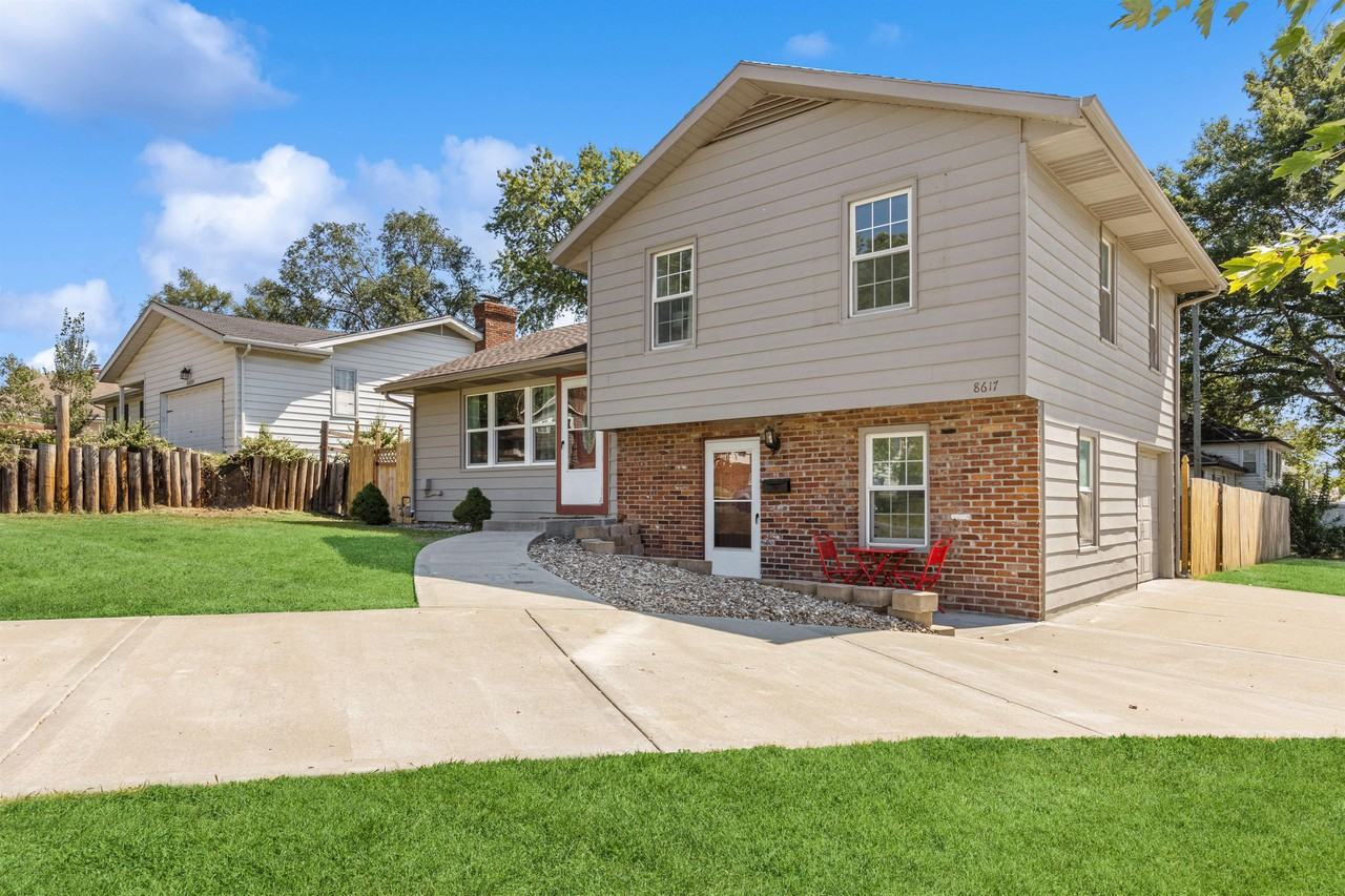 8617 West 92nd Street #1 - Photo 2 of 27