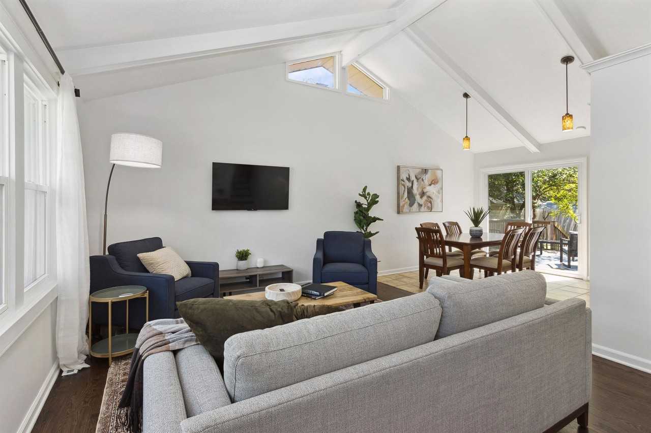 8617 West 92nd Street #1 - Photo 6 of 27