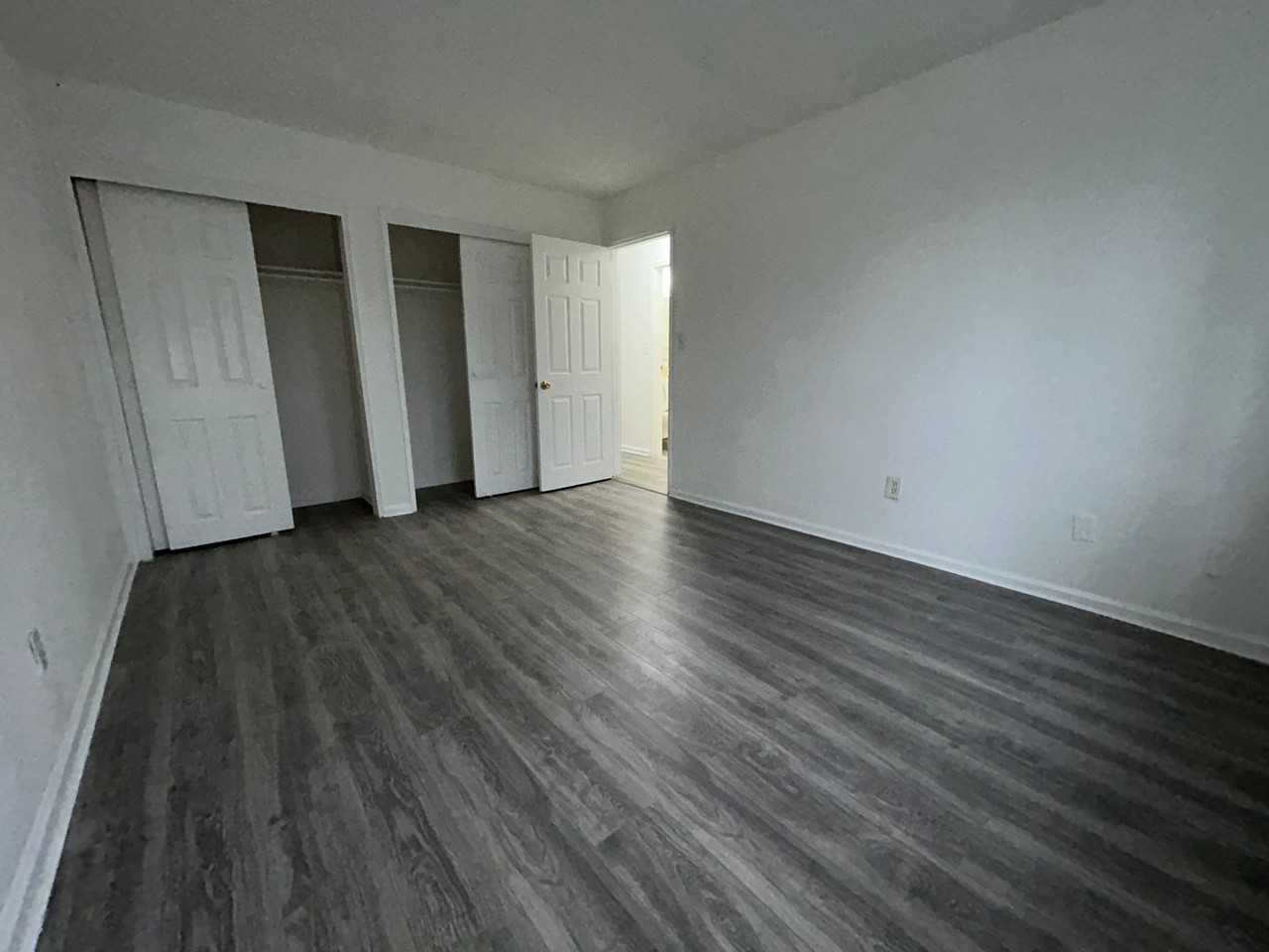 2030 Riverside Drive - Photo 6 of 30