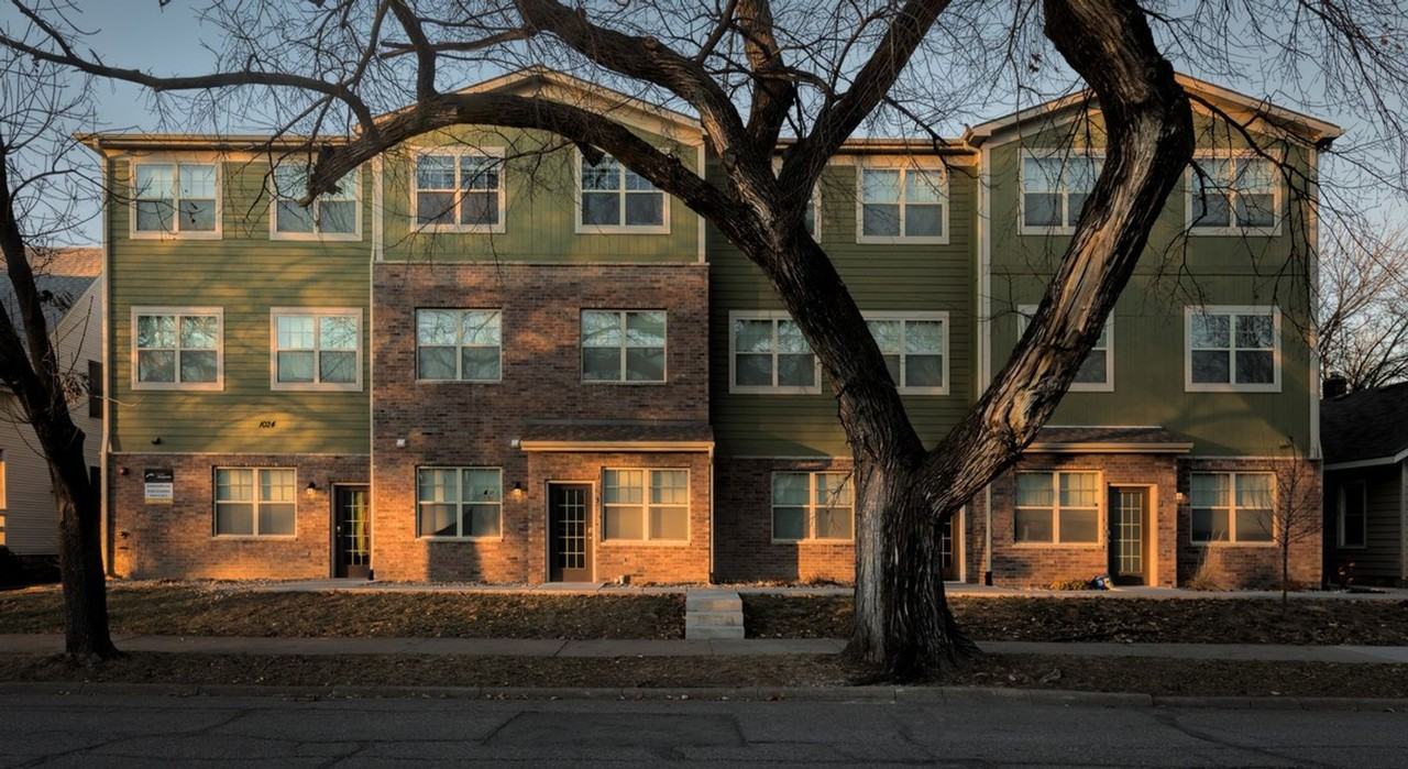 1024 Fremont - Photo 2 of 20