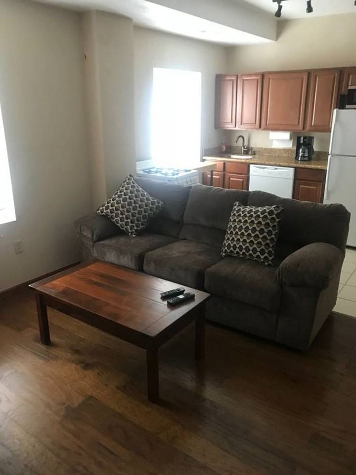 1001 E Cason st - Photo 3 of 29