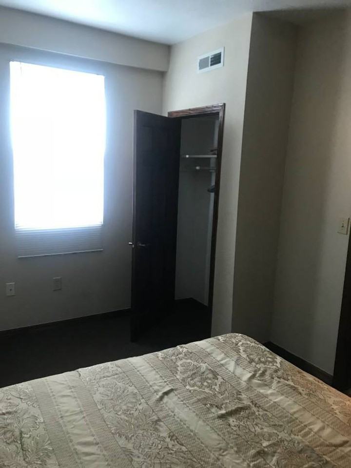 1001 E Cason st - Photo 7 of 29