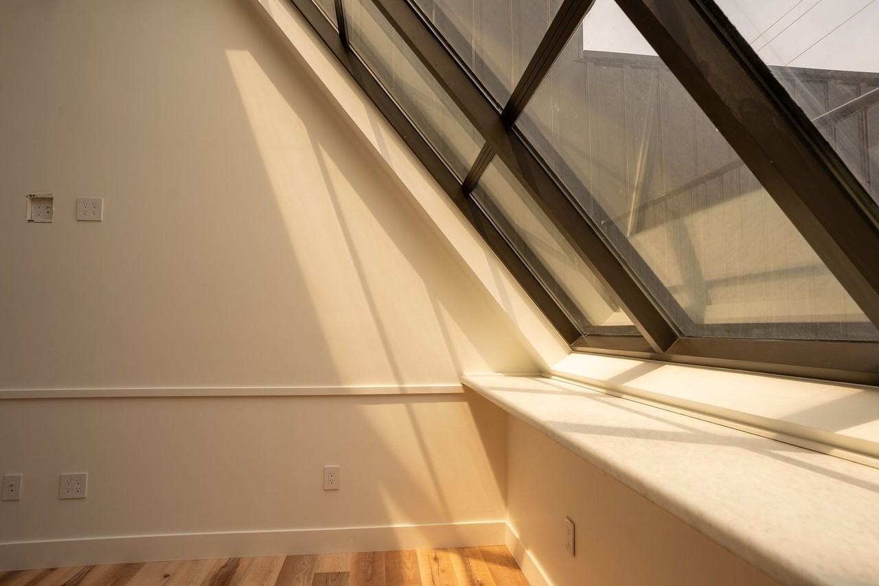 102 W 6th St - Photo 7 of 50