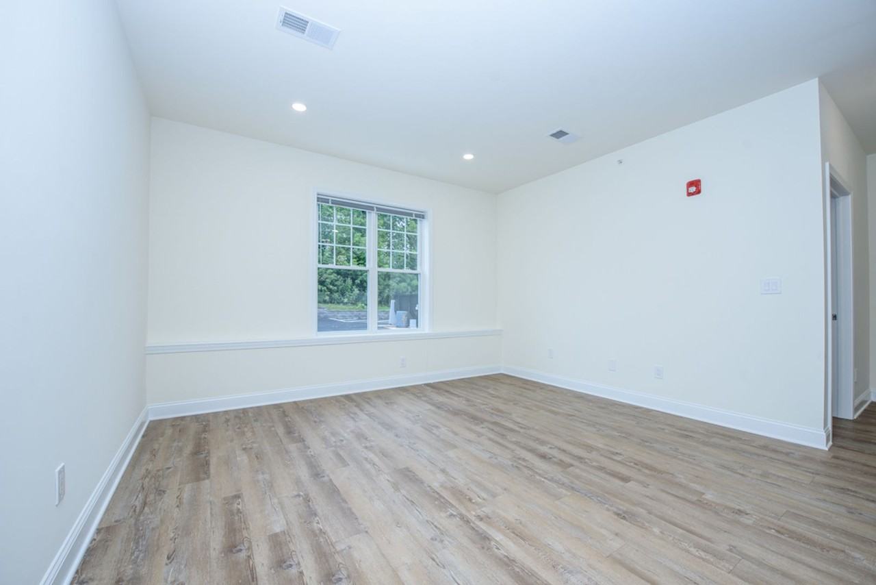 1040 1040 Broadway - 201 #201 - Photo 5 of 10
