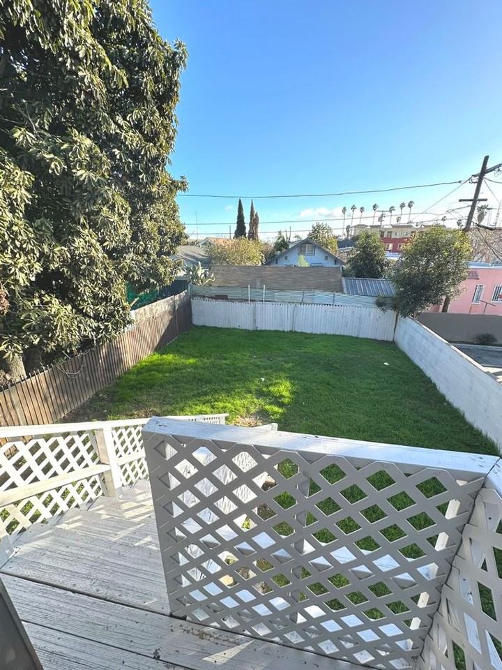 Vernon LA - Photo 2 of 11