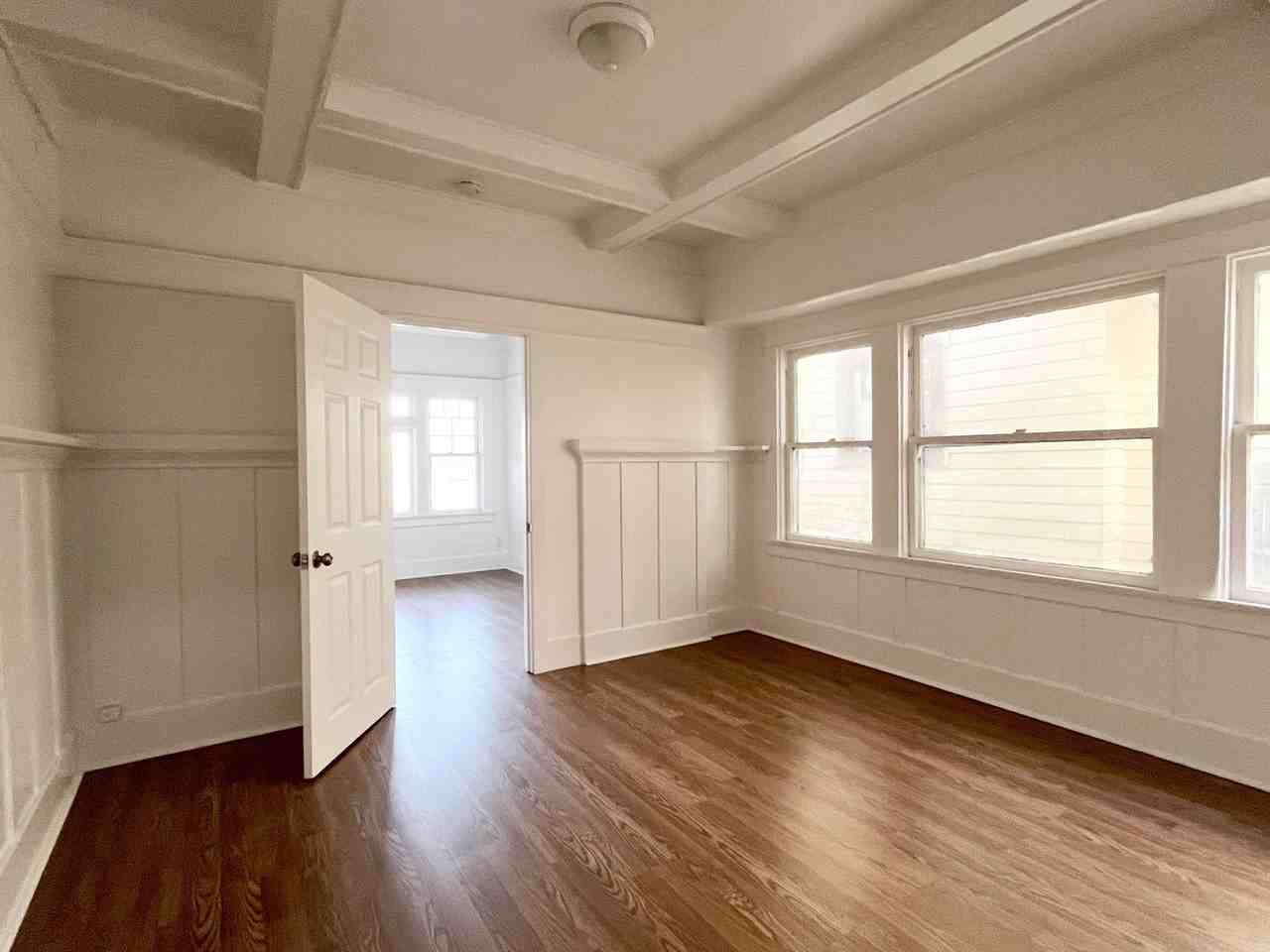 Vernon LA - Photo 3 of 11