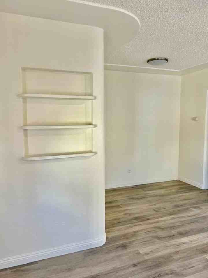 4355 44th St - Photo 7 of 16