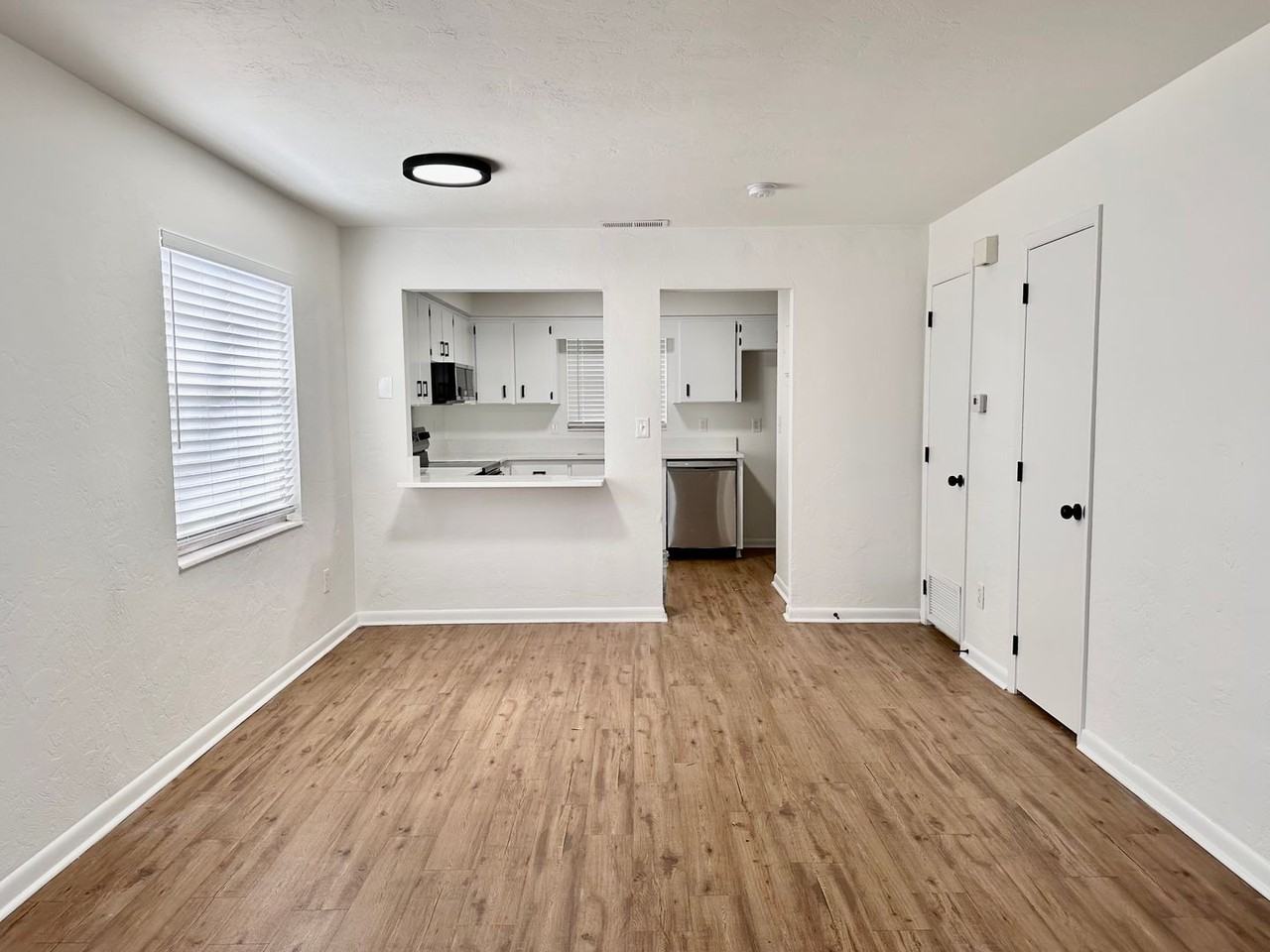 2 Bedroom/1 Bathroom Move - Photo 4 of 19