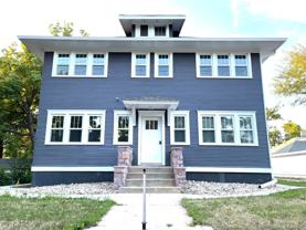 718 W 8th Street - Photo 1 of 1