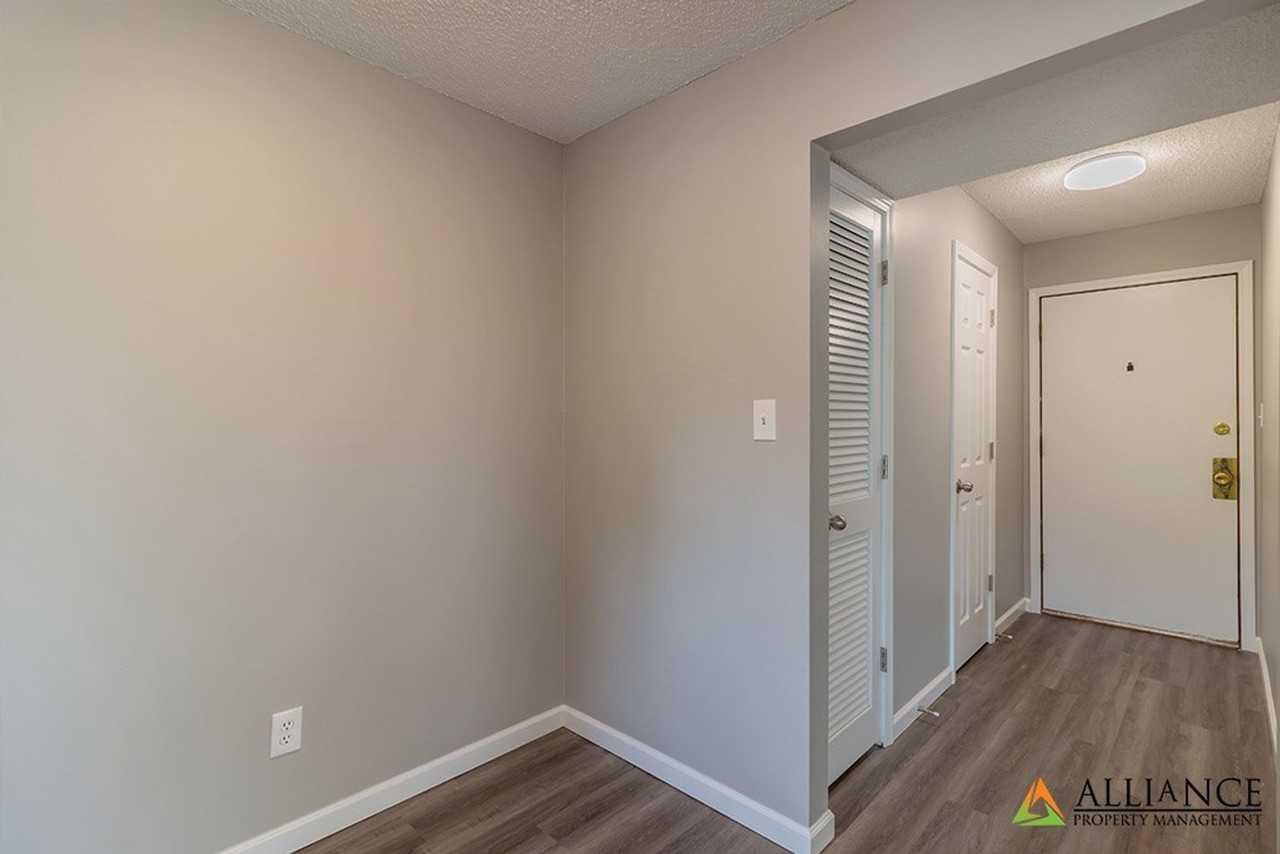 Fremont St. 1200 - Photo 2 of 23