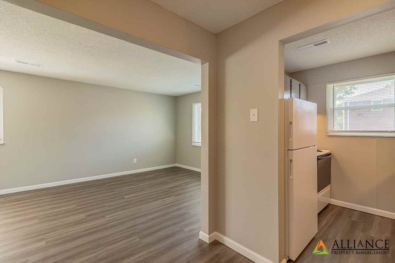 Fremont St. 1200 - Photo 5 of 23