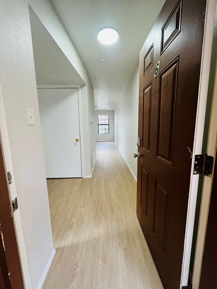 12th & Coal Updated downtown units with gated parking! - Photo 2 of 30