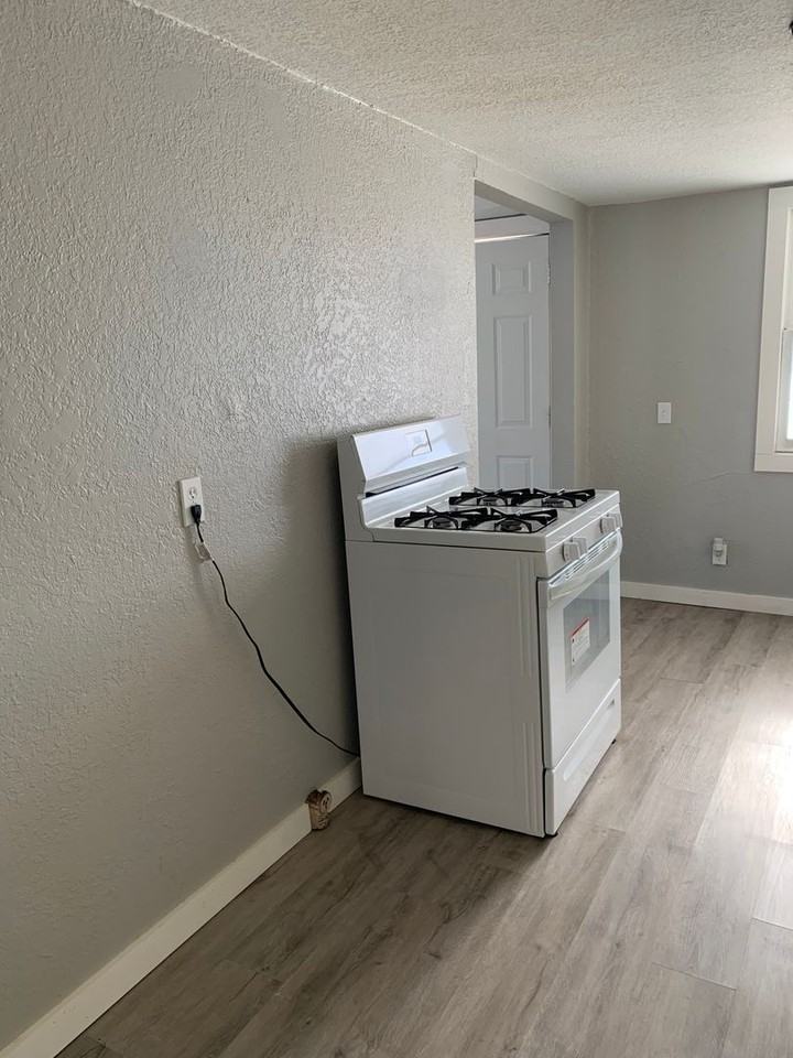 316 S. Pennsylvania Apts. - Photo 2 of 14