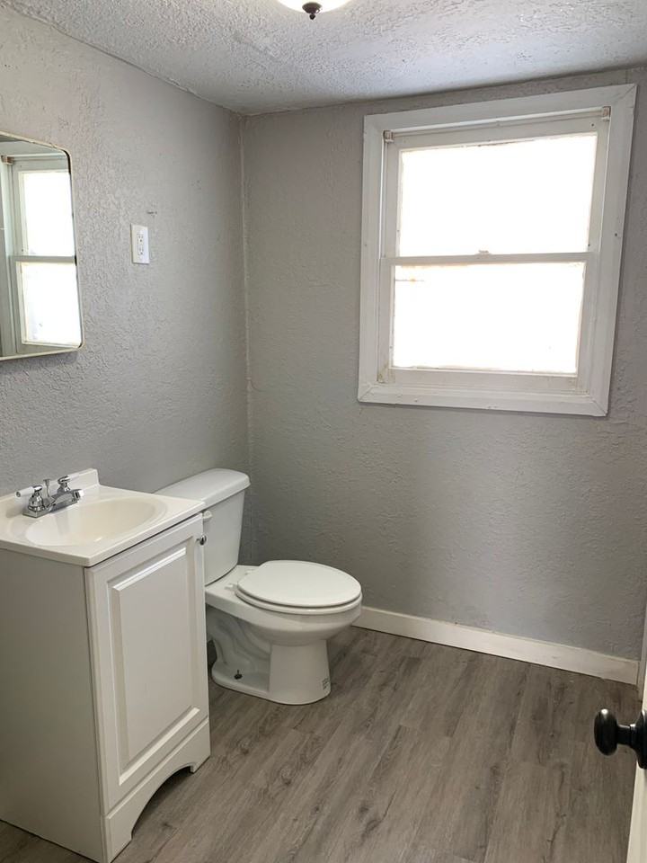 316 S. Pennsylvania Apts. - Photo 3 of 14