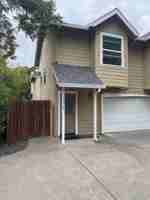 featured image of 1151 E 9th St