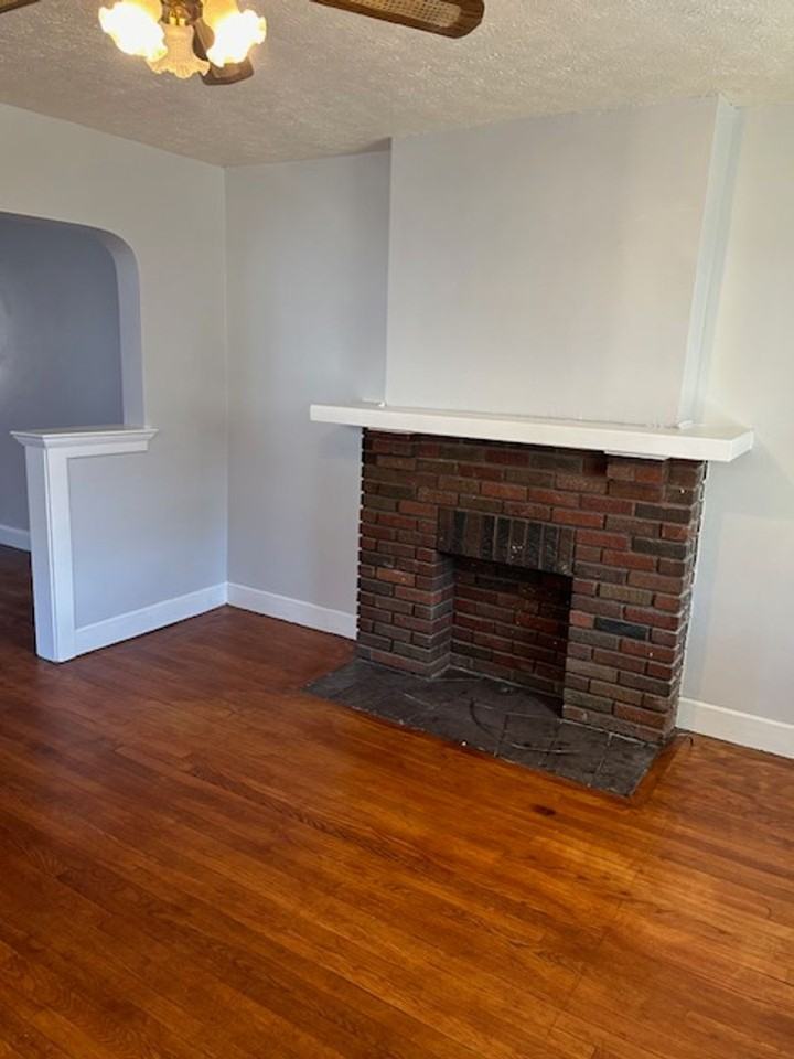 1682-1684 HEARTHSTONE - Photo 3 of 19