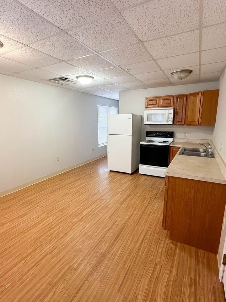 518 Yuma St. (Triplex) - Photo 3 of 9