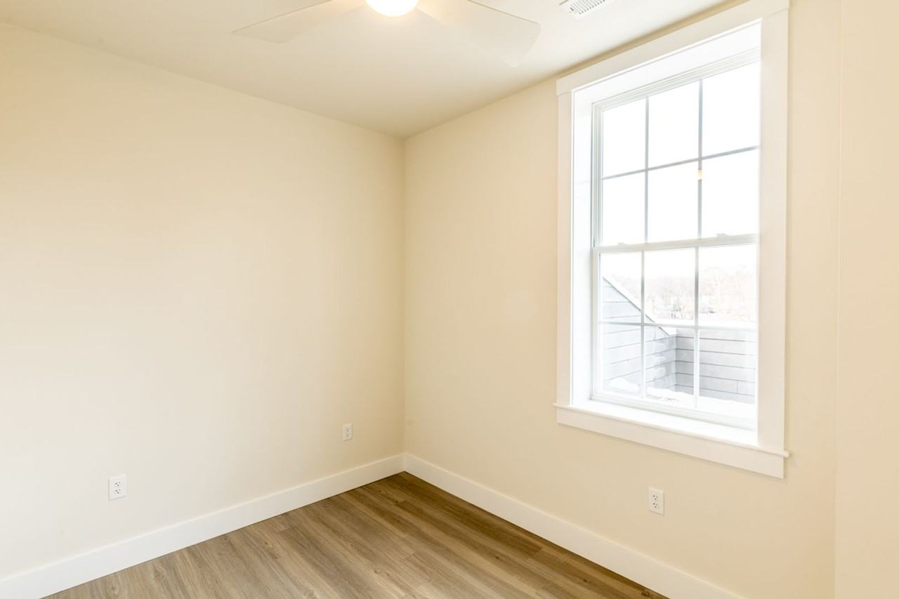 Rugby Station - Photo 5 of 37