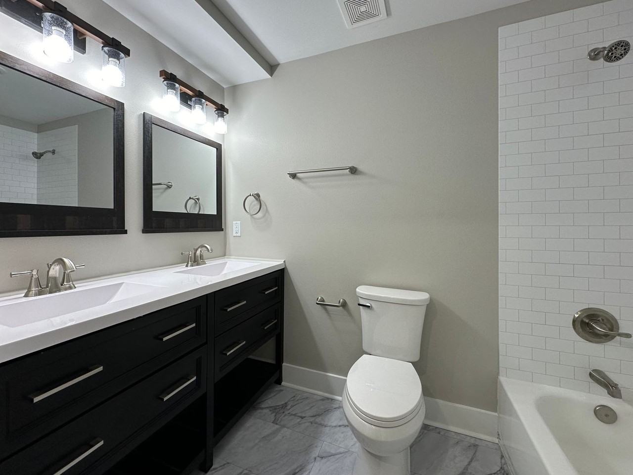 151 W Main St #3 - Photo 4 of 11