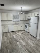 4900 Dover Circle - Photo 1 of 1