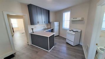 featured image of 143 S Aurora St