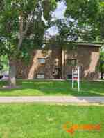 featured image of 1612 E Gateway Cir S