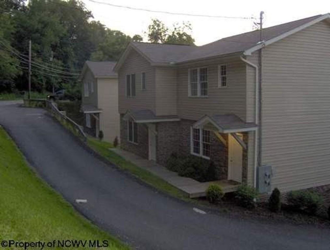 1443-1449 North Willey Street - Photo 3 of 24