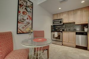 featured image of 125 Airport Ave E