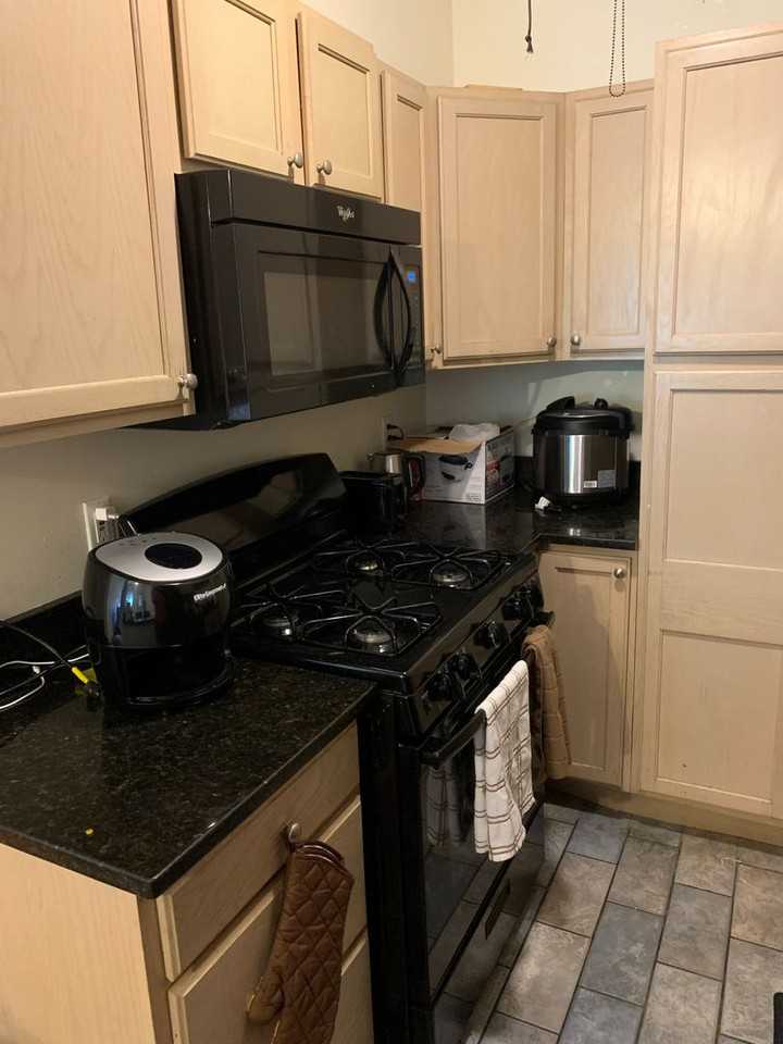 260 Dwight St #F - Photo 3 of 13