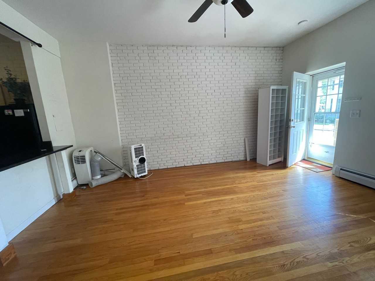 260 Dwight St #F - Photo 4 of 13