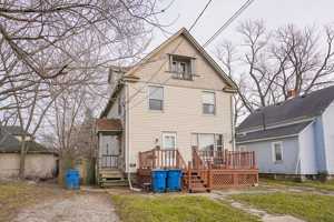 featured image of 919 Washington Ave