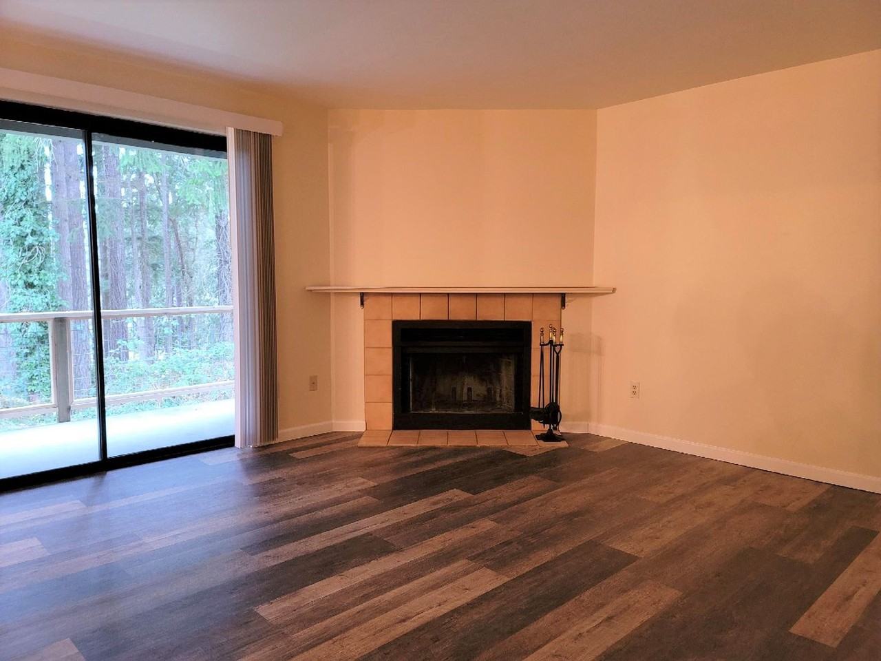 1690 NE Pleasant Street - Photo 2 of 17