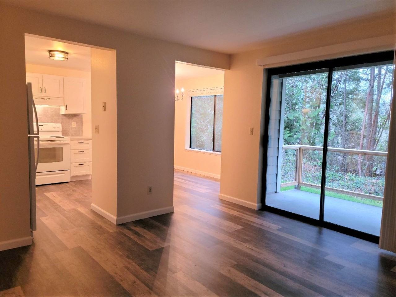 1690 NE Pleasant Street - Photo 3 of 17