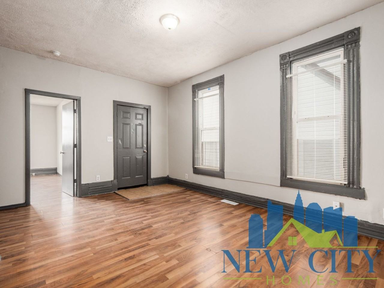 35-37 Wisconsin Avenue, Columbus, OH 43222 - Photo 3 of 19