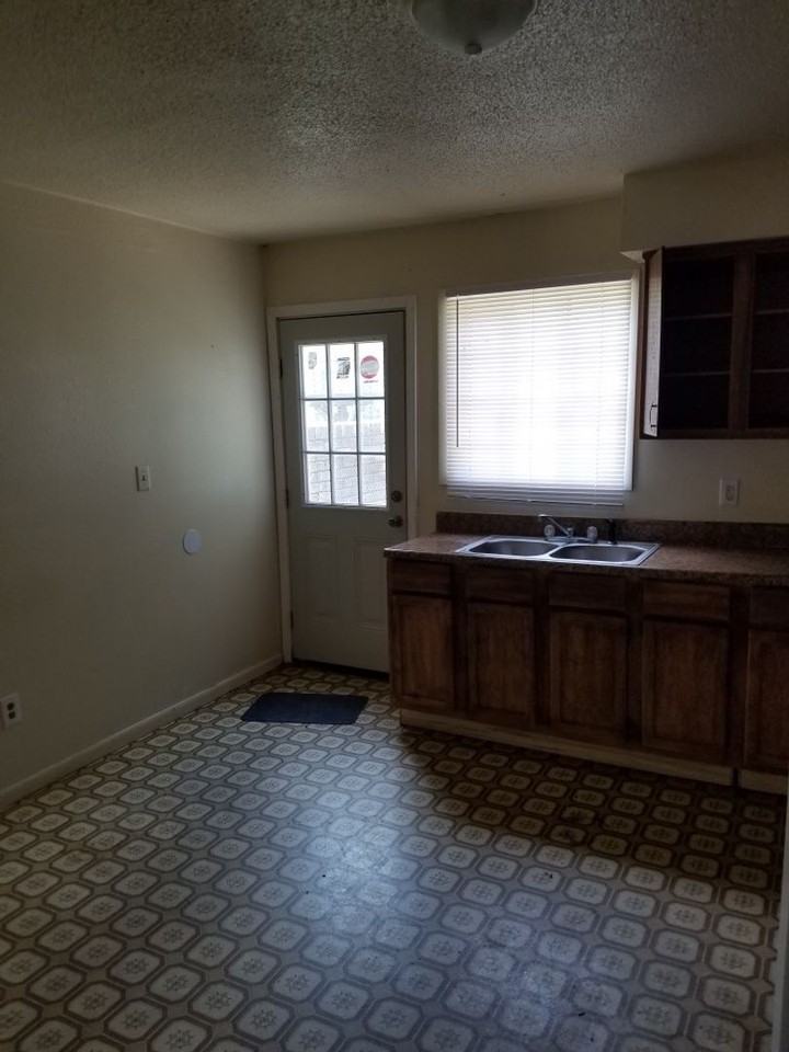 3122 Vally Street Apartments - Photo 3 of 7