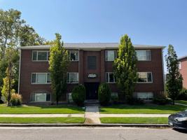 featured image of 221 N Quince St