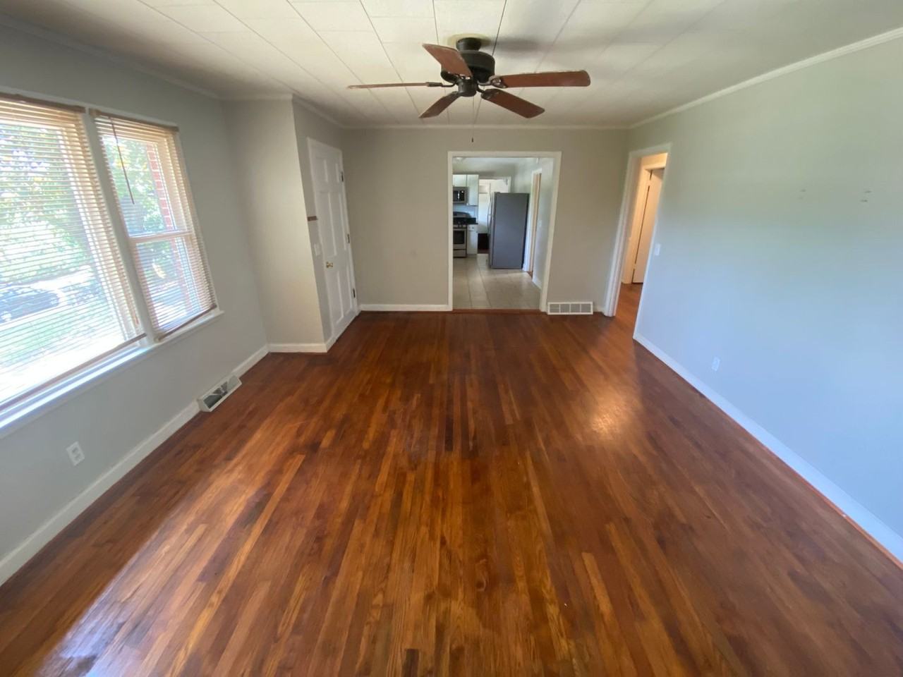 129 Freedom Drive - Photo 5 of 40