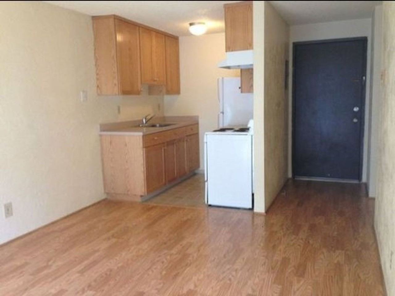 Mill Manor Apartments - Photo 4 of 10