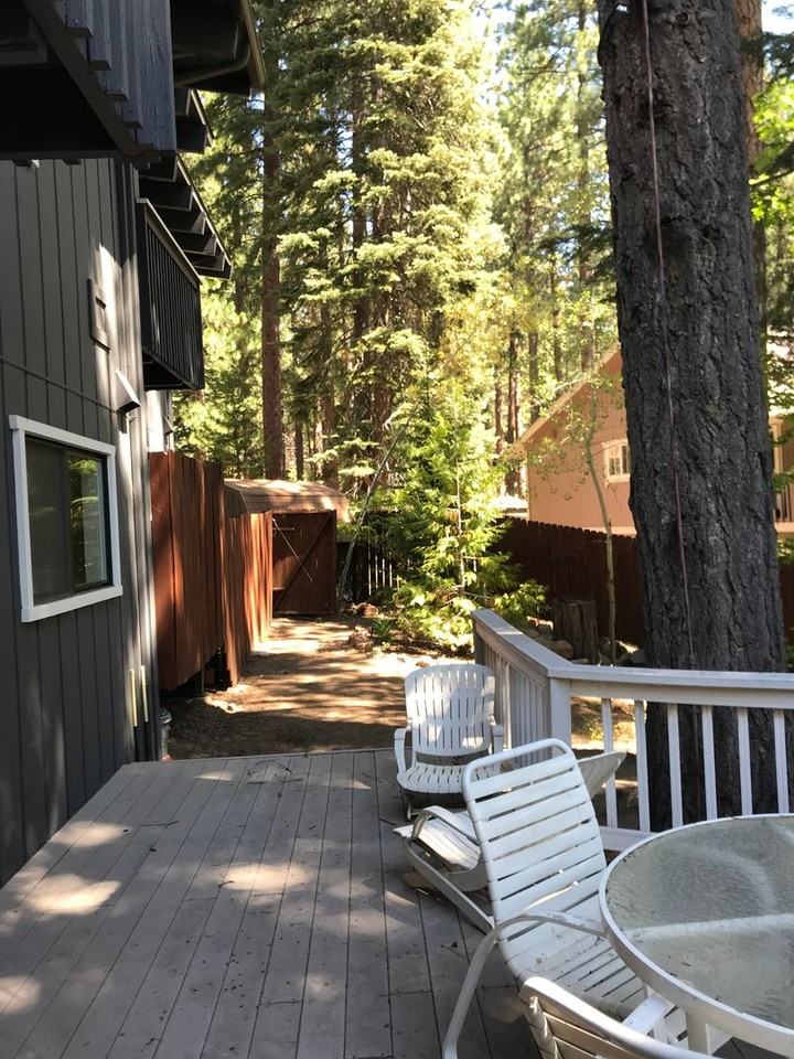 386 Cottonwood Court - Photo 3 of 17