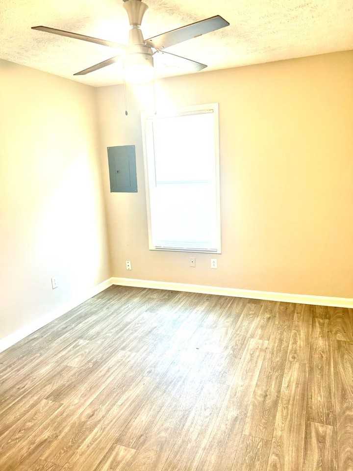 Forest Pointe - Photo 2 of 12