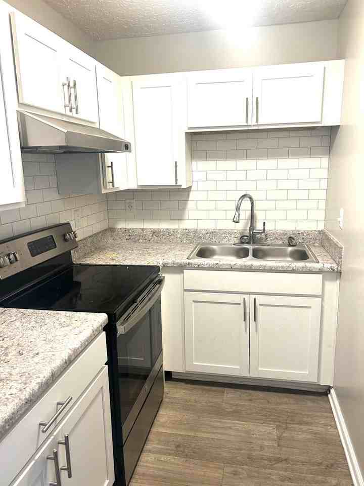 Forest Pointe - Photo 5 of 12