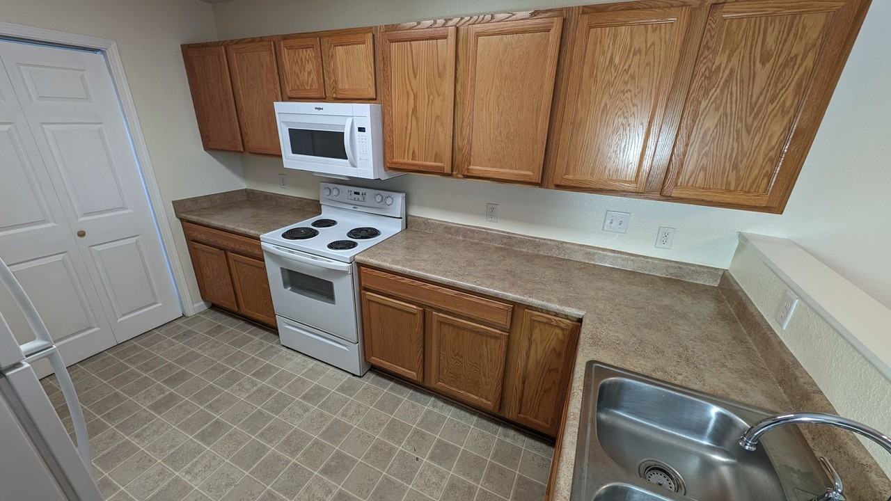 CATM 94 Charleston Court - Photo 6 of 21