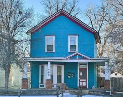 featured image of 427 E Bijou St