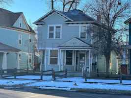 featured image of 427 E Bijou St