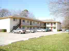 featured image of 1700 W Hickory St