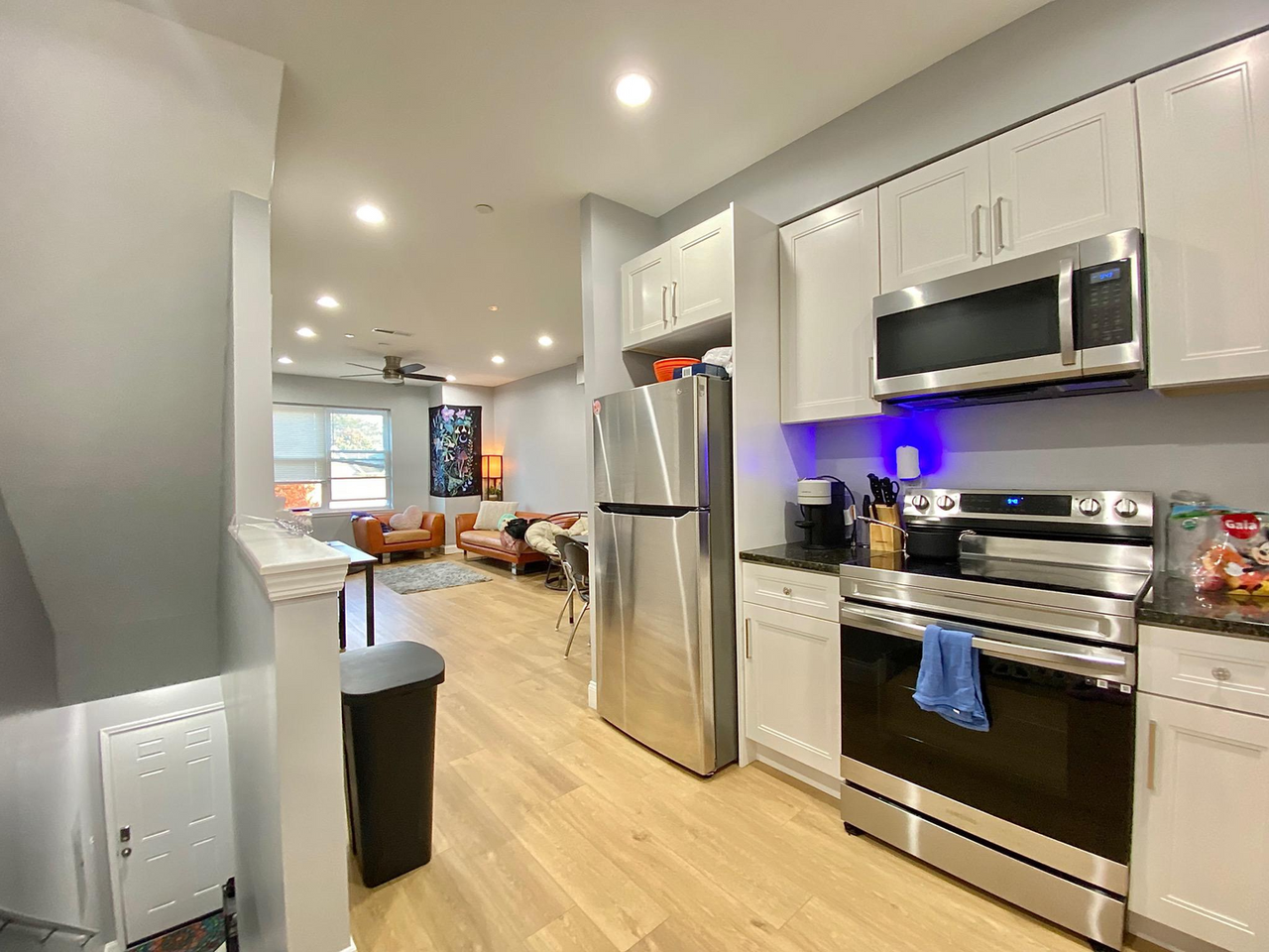 1932 n 8th St - Photo 2 of 42